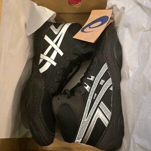 Asics Black and White Wrestling Shoes
